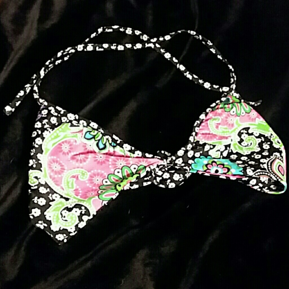 Reversible bathing suit top